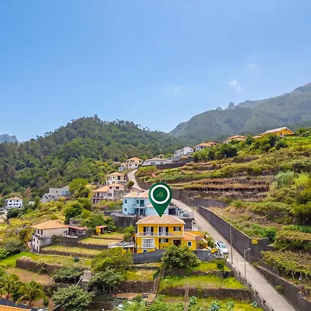 Yellow House Mountain Views & Bbq In Casa vacanze *